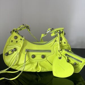 高仿Balenciaga*LeCagole系列餃子包熒光綠S