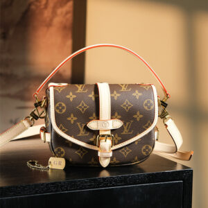 高仿LV*SaumurBB系列M46740斜跨單肩包免檢版