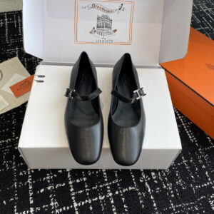 高仿Hermes*H242047Z02山羊皮瑪麗珍鞋黑色免檢版