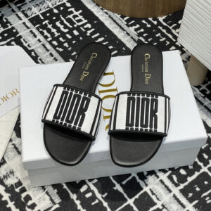 高仿Dior*Evolution系列KCQ144套腳一體平底拖鞋徽標刺繡免檢版
