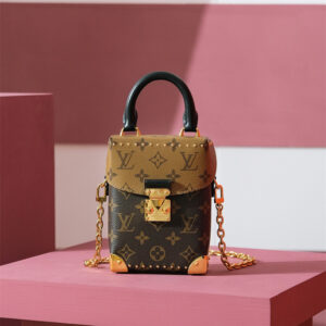 原單LV手機包CameraBox系列單肩式免檢版