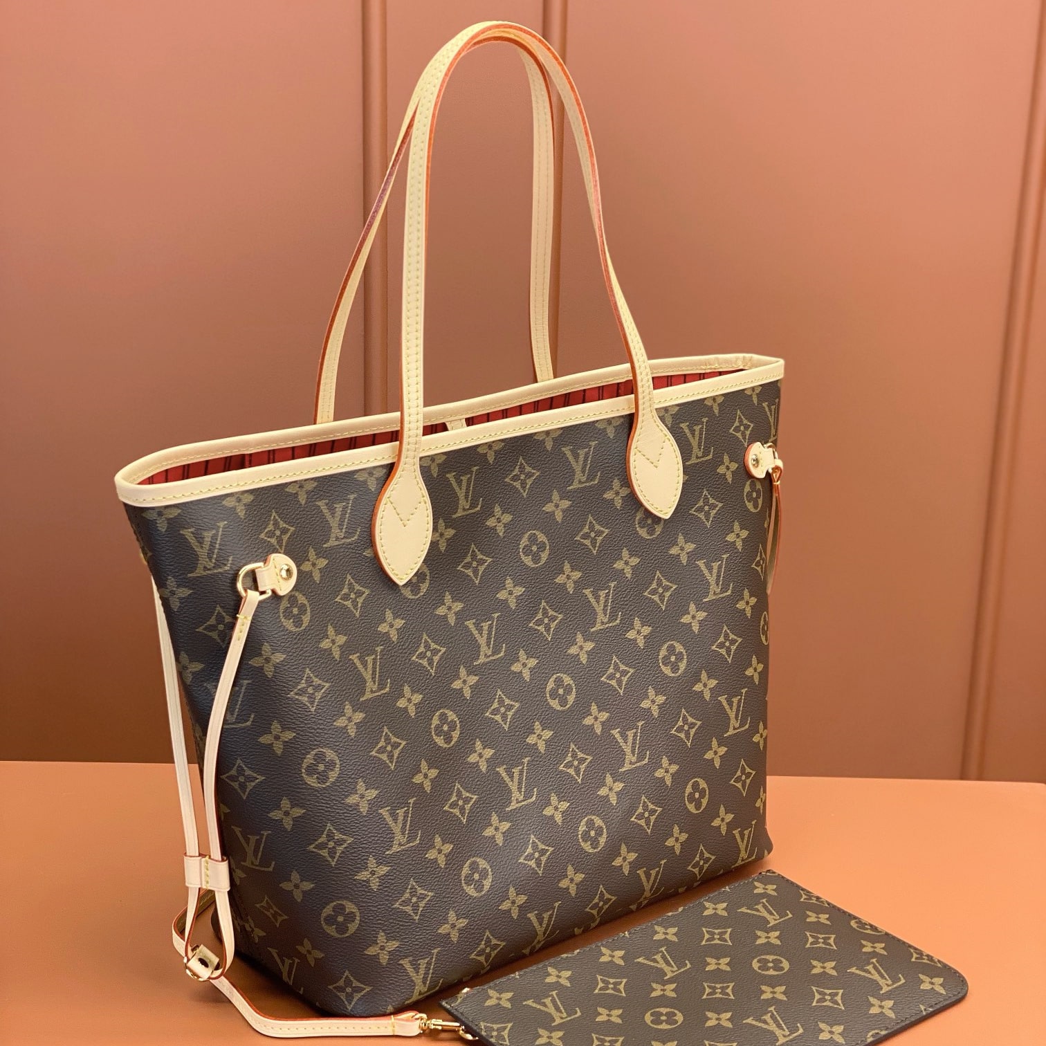高仿LV*Neverfull系列手袋M41177免檢版 - Image 3