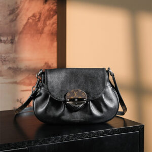 高仿LV*SunsetVibe系列M12192元寶腋下包免檢版