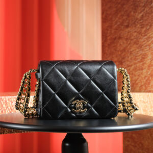 高仿Chanel*22P系列AS3139小羊皮腋下單肩包免檢版