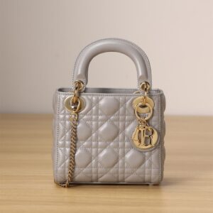 高仿DiorLady系列乳灰色小羊皮Mini免檢版