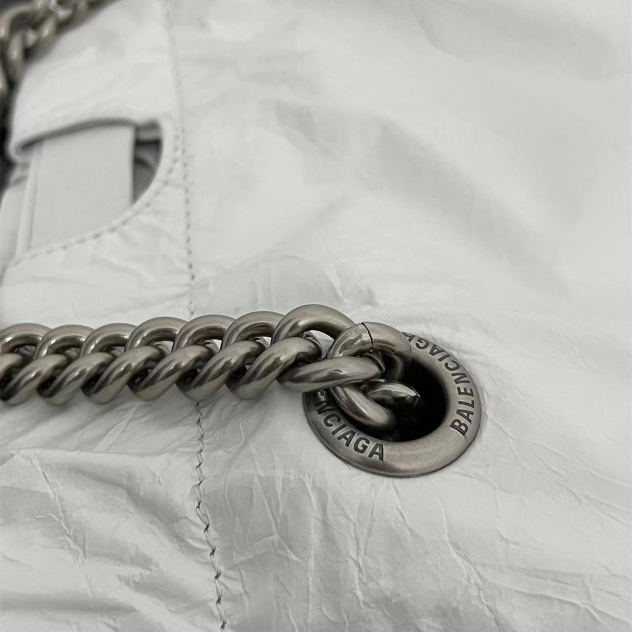 高仿Balenciaga2023Crushtote褶皺牛皮手拎袋大號 - Image 9