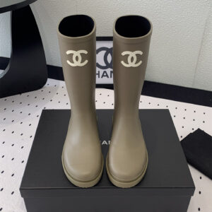 高仿Chanel*25S系列G39620M爆款高筒雨靴沙色免檢版