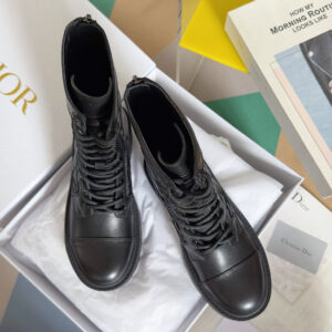 高仿Dior*D-Unit系列KCI959圓頭厚底馬丁靴牛皮黑色免檢版
