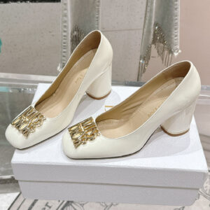 高仿Dior*Miss系列KCX320方頭LOGO金屬扣高踭單鞋白色免檢版