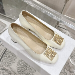 高仿Dior*Miss系列KCB266方頭LOGO金屬扣白色單鞋免檢版