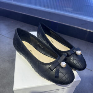 高仿Dior*Ballet系列KCB877圓頭套腳休閒單鞋黑色免檢版