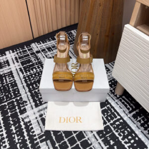 高仿Dior*Dway3系列KDO184高跟刺繡涼鞋棕色免檢版
