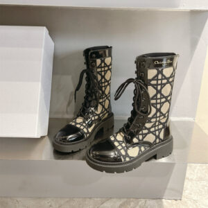 高仿Dior*D-Unit系列KDT135走秀款工裝中筒靴秋冬季卡其免檢版