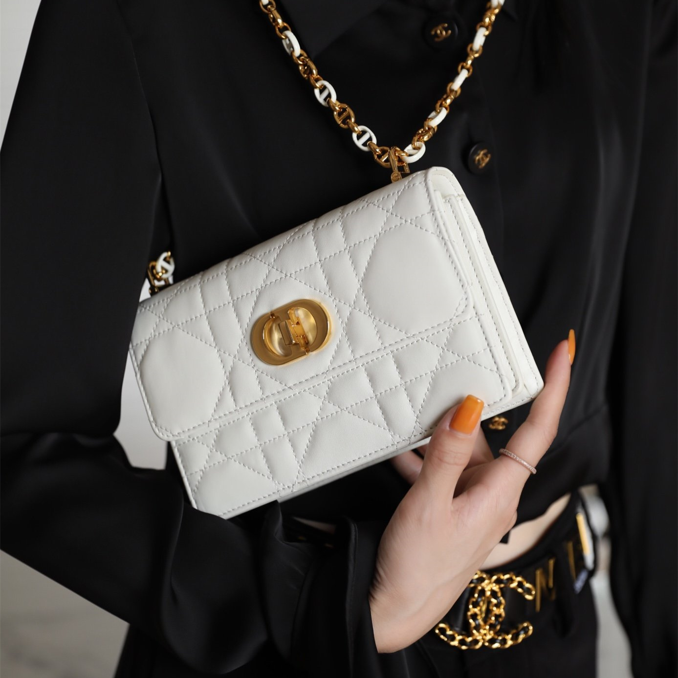 高仿Dior手袋MissCaro系列白色免檢版 - Image 18