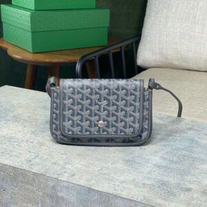 高仿Goyard*PLUMET4小巧信封袋灰色免檢版