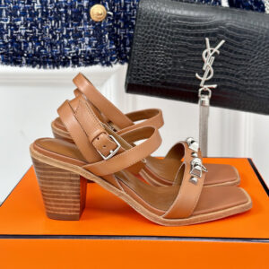 高仿Hermes*H241152Z20一字帶涼鞋棕色6.5CM免檢版