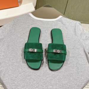 高仿Hermes*H232130ZI0一字平底拖鞋麂皮緞面綠色免檢版