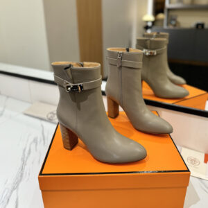 高仿Hermes*H192176ZE5小牛皮高踭短靴沙色8.5CM免檢版