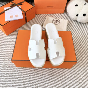 高仿Hermes*H232150Z90山羊皮厚底涼拖白色6.5CM免檢版