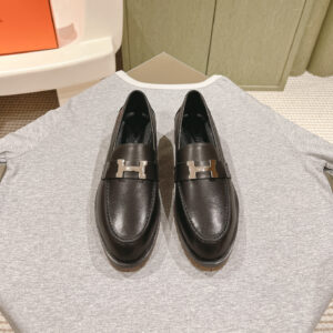 高仿Hermes*H222252Z02小牛皮樂福鞋青木色免檢版