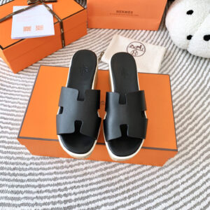 高仿Hermes*H232150Z02山羊皮厚底涼拖黑色6.5CM免檢版