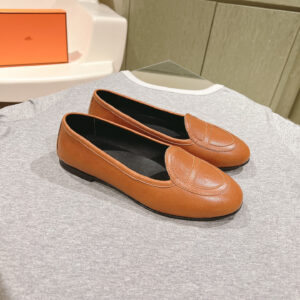 高仿Hermes*H242060Z1W山羊皮套腳單鞋棕色免檢版