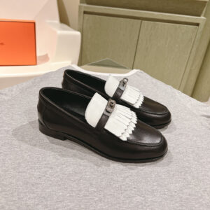 高仿Hermes*H241008Z03小牛皮樂福鞋黑白拼色免檢版