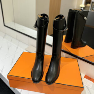 高仿Hermes*H042138Z01小牛皮高筒靴黑色免檢版