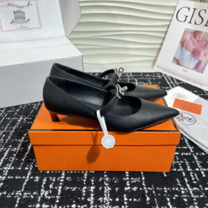 高仿Hermes*Kelly系列H251007Z02小牛皮高踭鞋黑色4CM免檢版