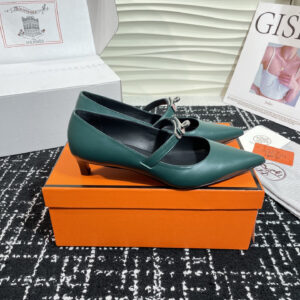 高仿Hermes*Kelly系列H251007Z05小牛皮高踭鞋祖母綠4CM免檢版