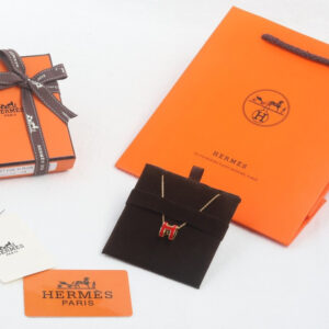 高仿Hermes*POPH系列H147992FOS7玫瑰金吊墜頸鏈小號紅色