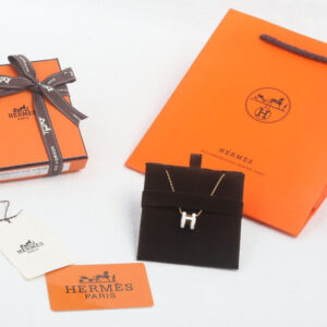 高仿Hermes*POPH系列H147992F-49黃金吊墜頸鏈小號白色