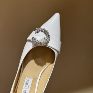 高仿JimmyChoo*SARESA2水晶塔扣尖頭平底鞋白色免檢版