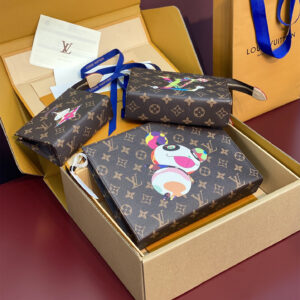 高仿LV*M13762Murakami Takashi聯名款三合一手拿包免檢版