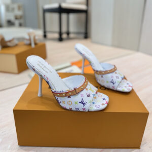 高仿LV*25春夏系列1AGWUA高踭拖鞋村上隆聯名款白色免檢版