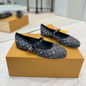 高仿LV*25春夏系列1AGVCD瑪麗珍單鞋村上隆聯名款黑色免檢版