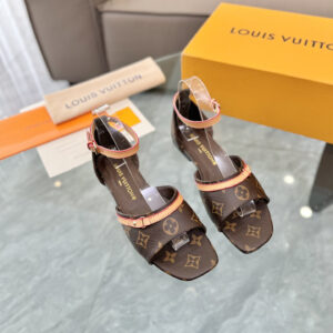 高仿LV*24款小貓踭平底鞋1ACM01經典老花免檢版