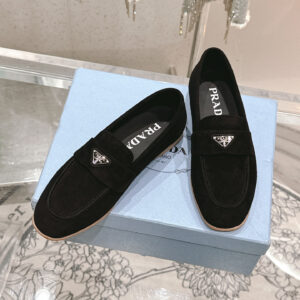 高仿Prada*1D468E薄款女士商務鞋羊猄絨黑色免檢版