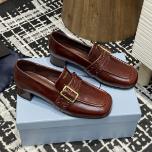 高仿Prada*1D831B方頭套腳樂福鞋3.5CM小牛皮棕色免檢版