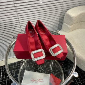 高仿RogerVivier*RVW0163飾扣真絲單鞋紅色4.5CM免檢版