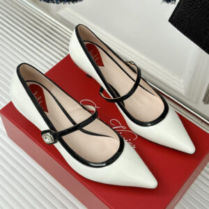 高仿RogerVivier*RVW6373尖頭鑽扣高踭鞋白色5.6CM免檢版