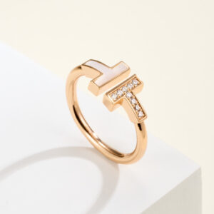 高仿Tiffany&CO蒂芙尼T系列GRP11097貝母鑲鑽戒指玫瑰金色