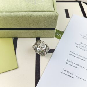 高仿首飾VanCleef&Arpels*RO9ND00鑲鑽萬花筒戒指白金中號