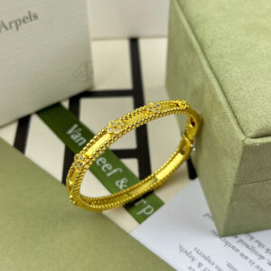 高仿首飾VanCleef&Arpels*RP6X500萬花筒手鐲窄版黃金款