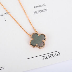 高仿首飾VanCleef&Arpels*RP4KK00四葉草灰貝母頸鏈中號