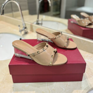 高仿Valentino*2W0S0GU鉚釘水晶踭涼鞋膚色4.5CM免檢版