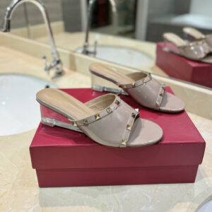 高仿Valentino*2W0S0GT鉚釘水晶踭涼鞋淺粉4.5CM免檢版