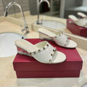 高仿Valentino*2W0S0GQ鉚釘水晶踭涼鞋白色4.5CM免檢版