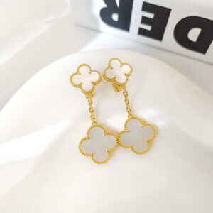 高仿首飾VanCleef&Arpels*RD78800四葉草吊墜白貝母耳釘黃金款