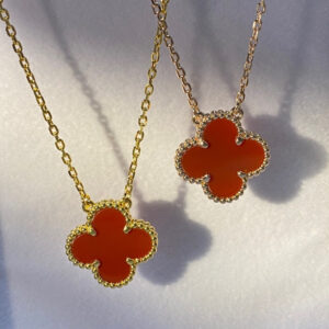 高仿首飾VanCleef&Arpels*RD38500四葉草紅玉髓頸鏈中號